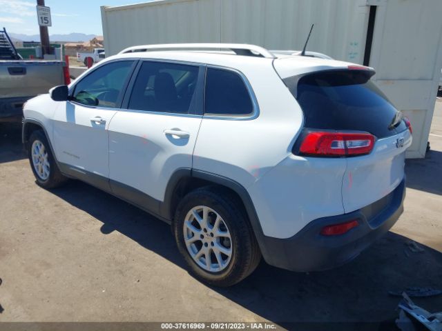 1C4PJLCB4GW230464 Jeep Cherokee Latitude