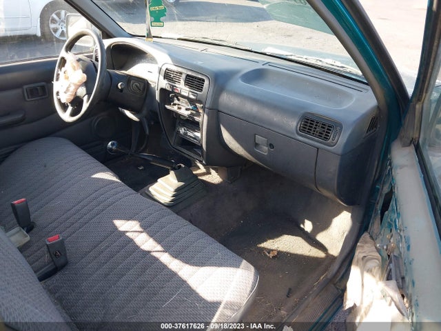 1997 NISSAN TRUCKS 2WD VIN: 1N6SD11S5VC362217