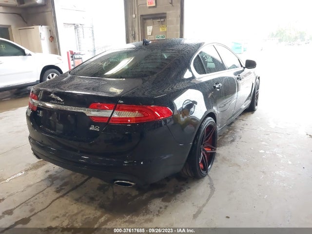 2015 JAGUAR XF SAJWJ0FF4F8U53195 Photo 3