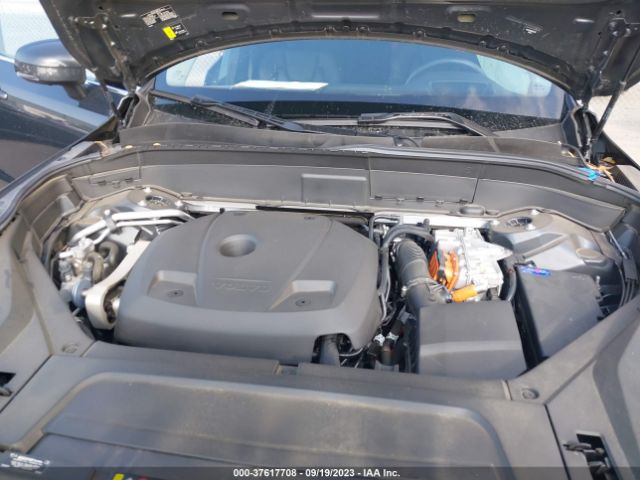 YV4H60CZ8N1841462 Volvo Xc90 Recharge Inscription Expression