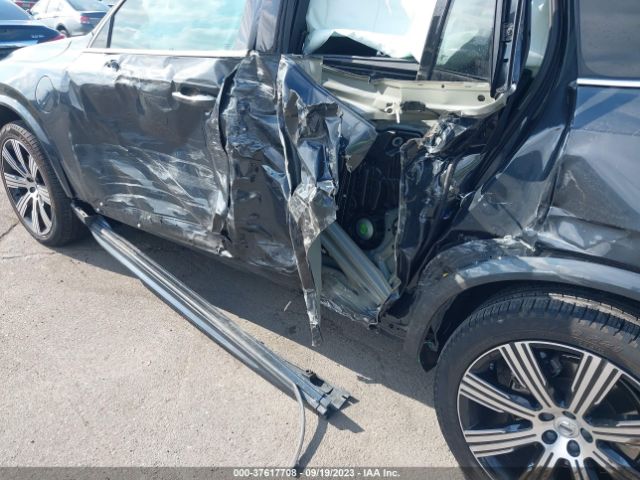 YV4H60CZ8N1841462 Volvo Xc90 Recharge Inscription Expression