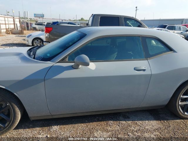 2C3CDZJG6NH238573 Dodge Challenger Gt