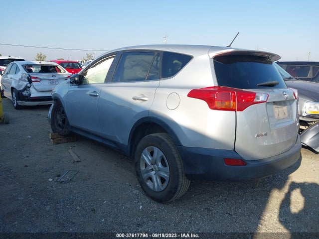 Toyota RAV4 LE 2015 JTMZFREV5FJ056534 Image 9