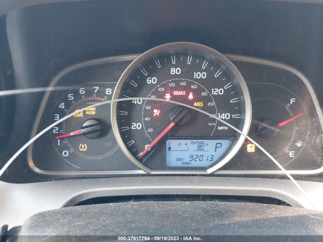 Toyota RAV4 LE 2015 JTMZFREV5FJ056534 Image 13