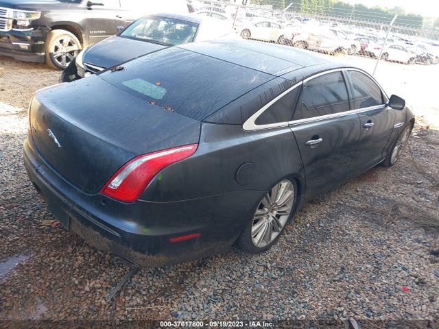 2011 JAGUAR XJ SAJWA2GE4BMV17660 Photo 3