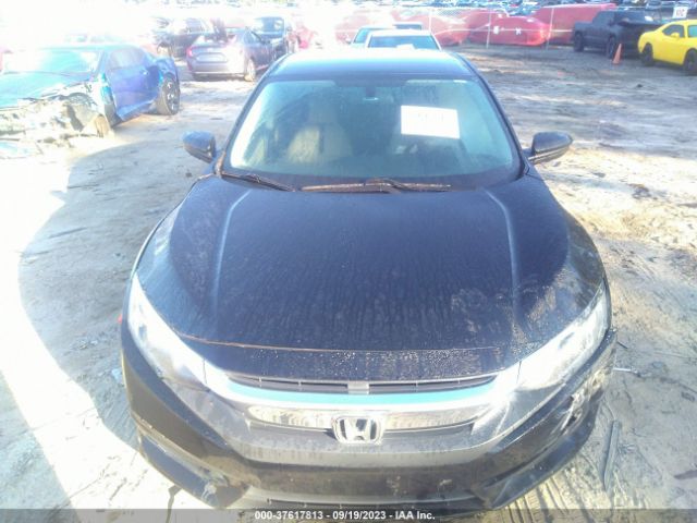 19XFC2E52JE035732 Honda Civic Sedan Lx