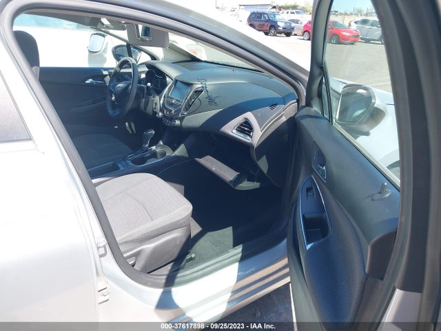 Chevrolet CRUZE LT 2017 1G1BE5SM5H7242107 Image 5