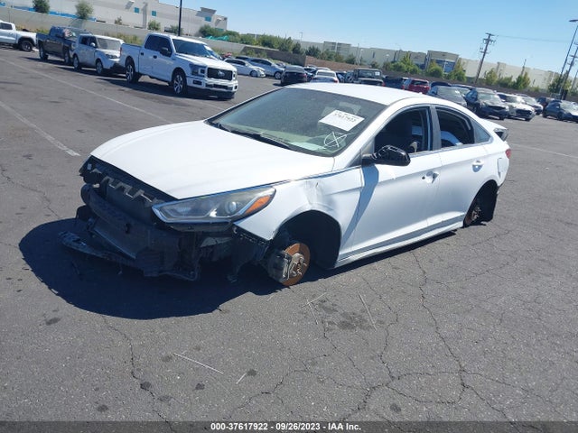Hyundai SONATA SE 2018 5NPE24AF2JH715182 Image 2