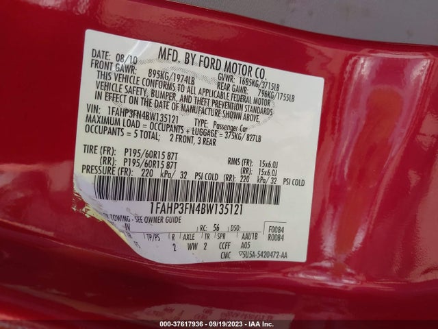 2011 FORD FOCUS SE VIN: 1FAHP3FN4BW135121