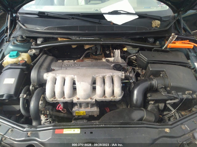 2001 VOLVO S80 VIN: YV1TS94D111152142