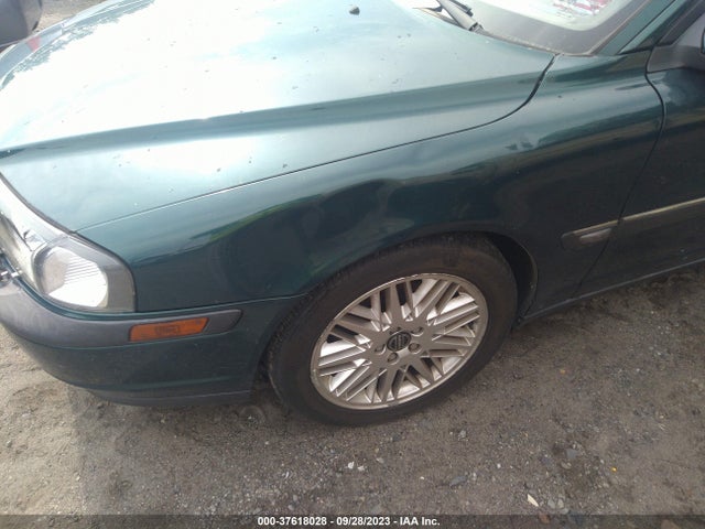 2001 VOLVO S80 VIN: YV1TS94D111152142