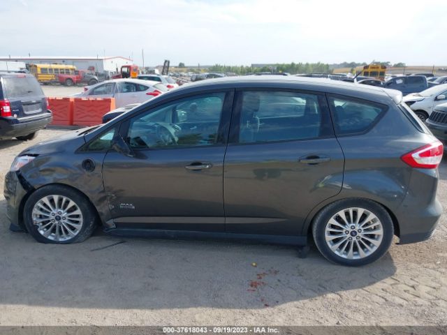 1FADP5EU2HL101935 Ford C-max Energi Se