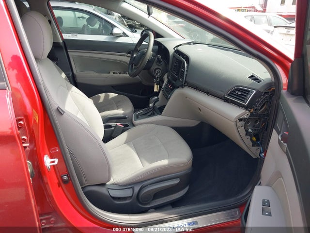 2018 HYUNDAI ELANTRA SEL VIN: 5NPD84LF4JH357056