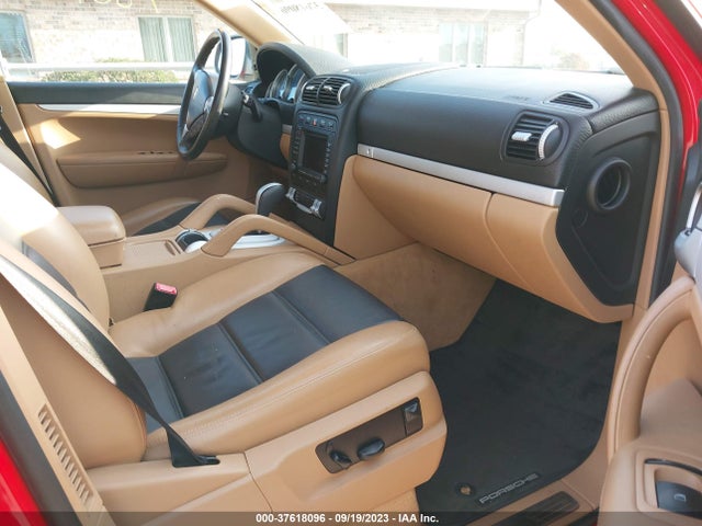 2006 PORSCHE CAYENNE S VIN: WP1AB29P86LA67557