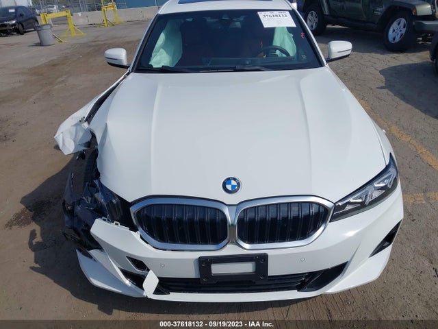 BMW 3 Series 330i 2023 аукцион фото