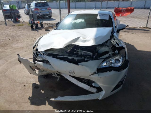 JF1ZNAA19F8709290 Scion FR-S