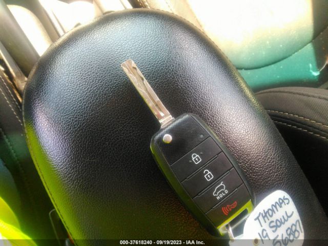 KNDJN2A23K7652980 KIA Soul Base