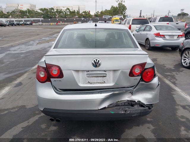 2010 VOLKSWAGEN JETTA SEDAN LIMITED VIN: 3VWAZ7AJ9AM116304