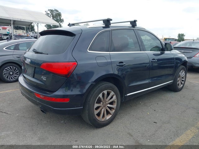 WA1LFAFP2EA053512 Audi Q5 Premium Plus