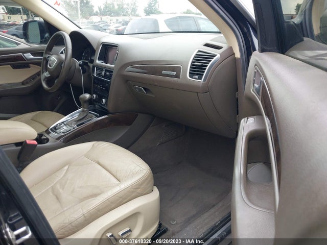 WA1LFAFP2EA053512 Audi Q5 Premium Plus