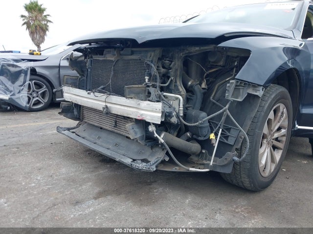 WA1LFAFP2EA053512 Audi Q5 Premium Plus