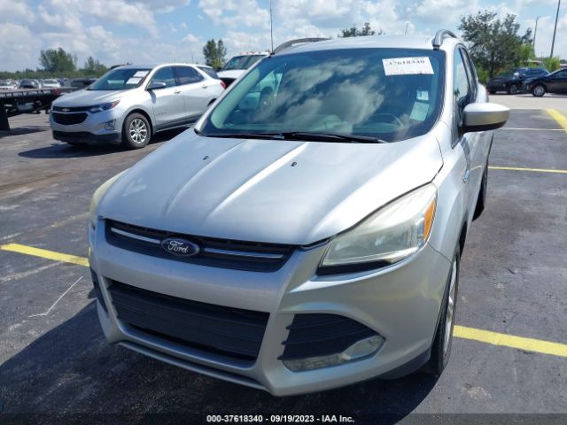1FMCU0GX7EUC53106 Ford ESCAPE SE