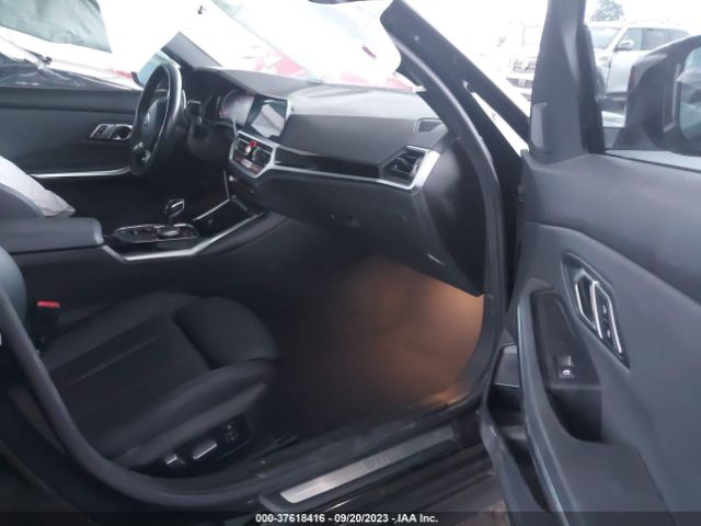 WBA5R1C53KAJ99158 BMW 330I