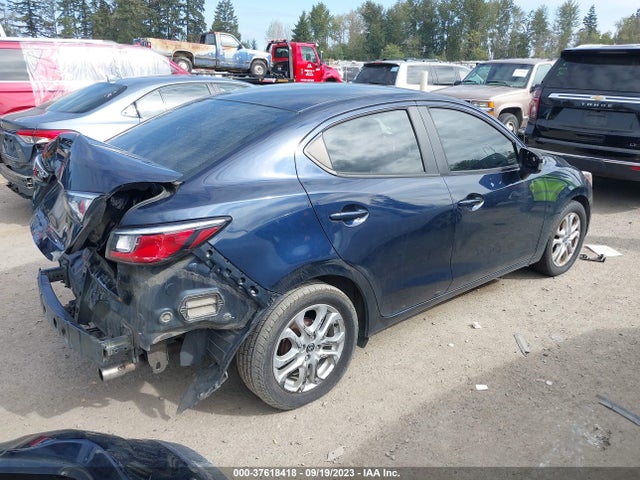 3MYDLBZV3GY121528 Scion IA