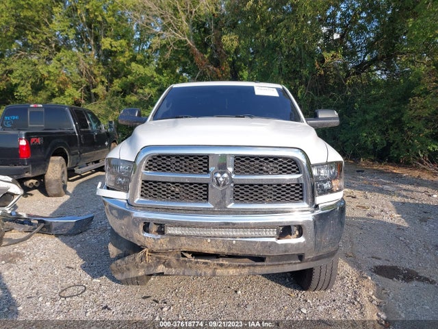 2014 RAM 2500 TRADESMAN VIN: 3C6UR5CLXEG289652