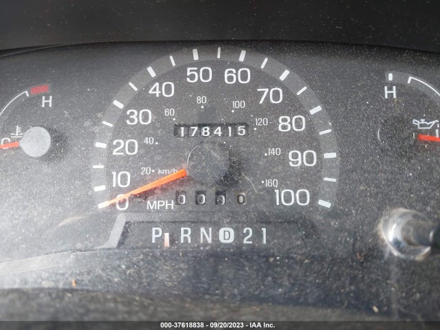2000 FORD ECONOLINE CARGO VAN RECREATIONAL VIN: 1FDRE14W2YHB68891