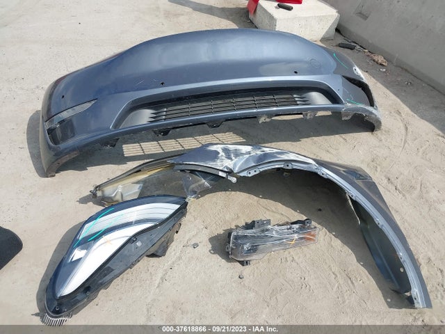 Tesla Model Y Long Range 2021 5YJYGDEE6MF091146 Image 3