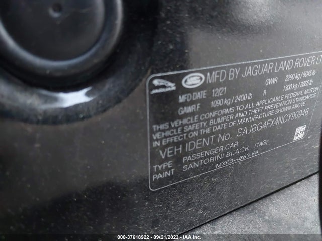 2022 JAGUAR XF SAJBG4FX4NCY90946 Photo 8