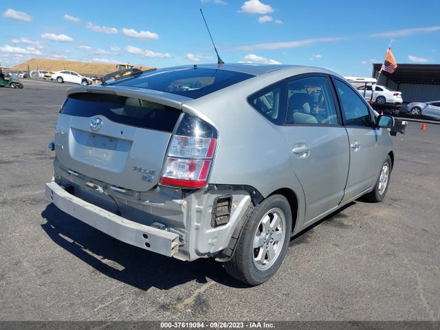 2005 TOYOTA PRIUS VIN: JTDKB20U453122688
