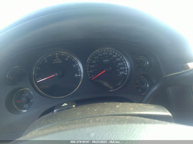 2011 CHEVROLET SUBURBAN 1GNSKKE35BR226218 Photo 6