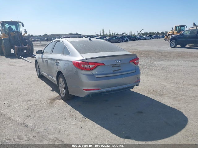 Hyundai SONATA SE 2017 5NPE24AF8HH452156 Image 3