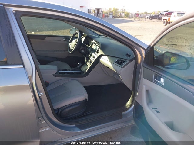 Hyundai SONATA SE 2017 5NPE24AF8HH452156 Image 5