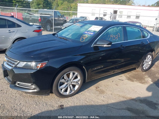 Chevrolet IMPALA LT 2018 2G1105S38J9109461 Image 2