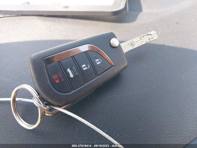 2021 TOYOTA COROLLA LE VIN: 5YFEPMAE3MP163725