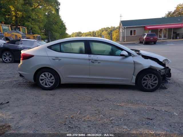 2019 HYUNDAI ELANTRA SE VIN: 5NPD74LF6KH495458