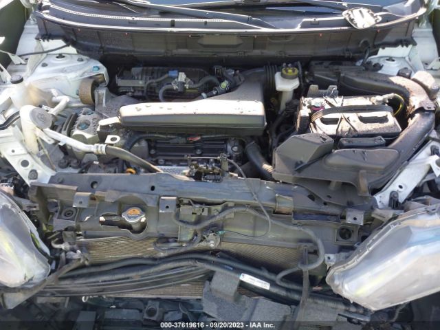 KNMAT2MV2GP670325 Nissan ROGUE SV