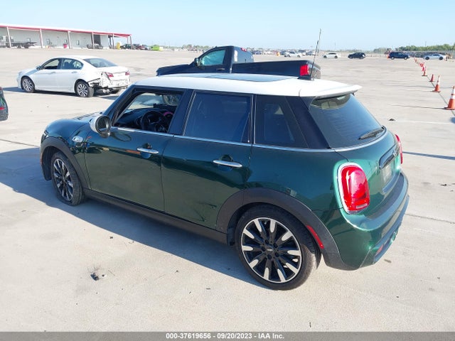 2015 MINI HARDTOP WMWXU3C51F2B59666 Photo 2