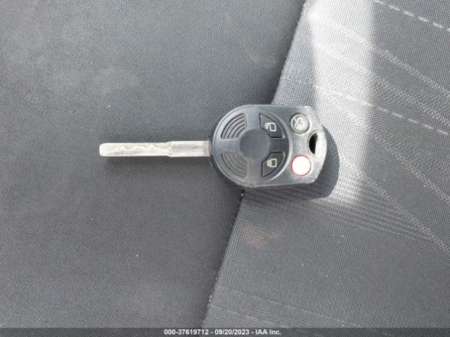 1FADP3F27FL291374 Ford FOCUS SE