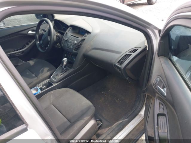 1FADP3F27FL291374 Ford FOCUS SE