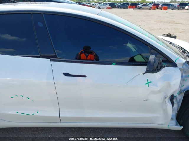 5YJ3E1EA5PF608811 Tesla MODEL 3