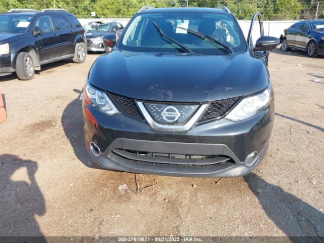 JN1BJ1CR9JW254099 Nissan Rogue Sport Sv