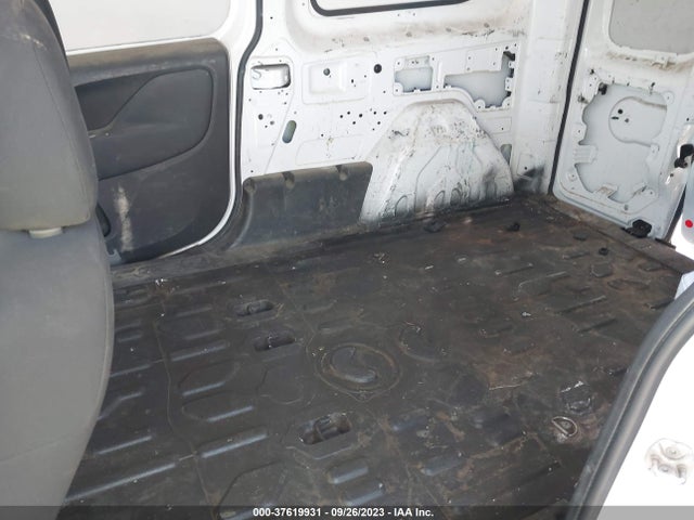 RAM Promaster City Cargo Van Tradesman 2016 ZFBERFAT0G6B77300 Image 8