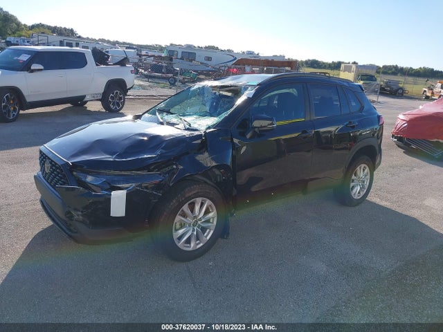 Toyota Corolla Cross Le 2022 7MUCAAAG6NV011395 Image 2