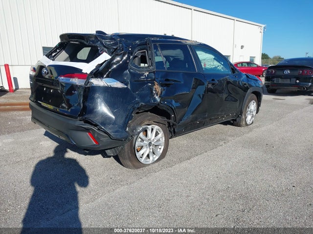 Toyota Corolla Cross Le 2022 7MUCAAAG6NV011395 Image 4