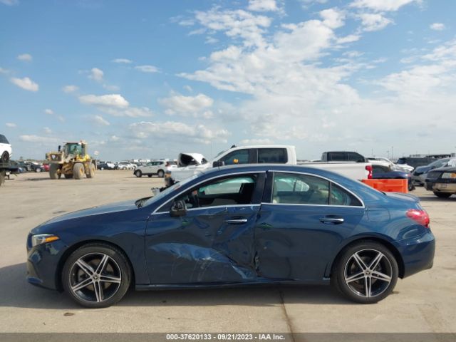 W1K3G4EB5MJ271569 Mercedes-Benz A-class A 220