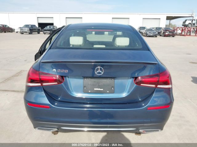 W1K3G4EB5MJ271569 Mercedes-Benz A-class A 220